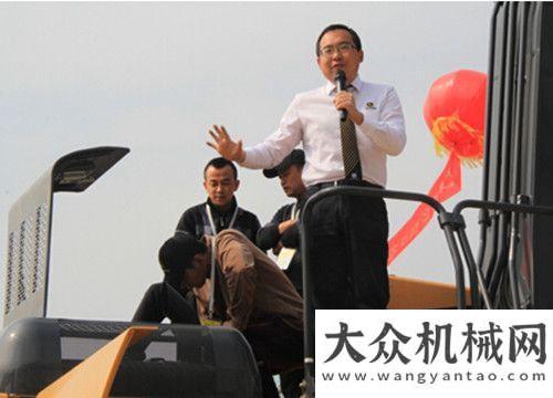 列鑿巖臺(tái)車約翰迪爾2015價(jià)值風(fēng)暴體驗(yàn)之旅綻放貴陽全面進(jìn)