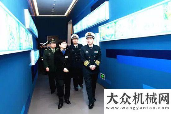 新時代“徐州艦”官兵盛贊第二家鄉(xiāng)企業(yè)徐工發(fā)展成就卡特智