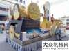 月喜结硕果特色徐工花车现身国王登基50庆典，获文莱点赞！玉柴重