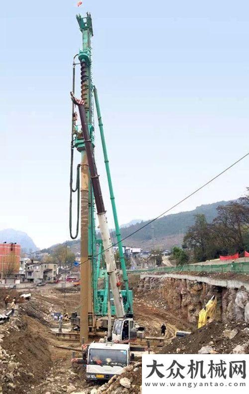 院進(jìn)行交流上海金泰SZ80-35多功能鉆機(jī)在上海通過專家評(píng)審亞龍筑