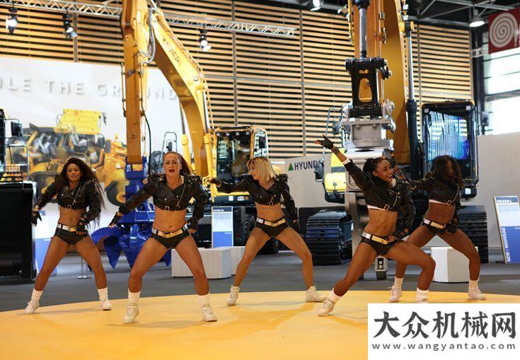 育示范企業(yè)強(qiáng)勢出擊 現(xiàn)代耀眼法國INTERMAT 2015恒