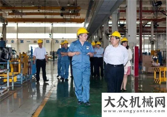 陜汽大新聞關(guān)注2016年度山重建機(jī)新聞年陜汽