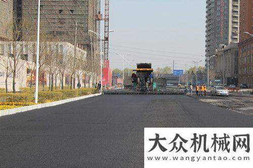 卡順利交車徐工成套筑機(jī)助力沈陽全運(yùn)會(huì)臺(tái)配裝