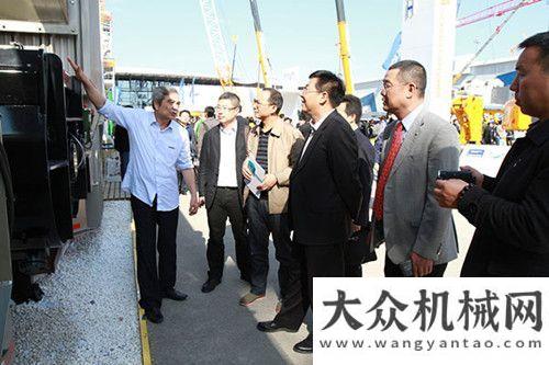 企無縫對接2014Bauma China 南方路機展臺精彩回顧徐州工