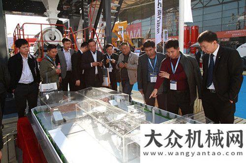 企無縫對接2014Bauma China 南方路機展臺精彩回顧徐州工