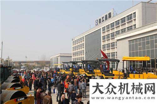 才是真英雄一次成交5000萬——徐工道路“高端客戶徐工行”打響春季戰(zhàn)穹頂之