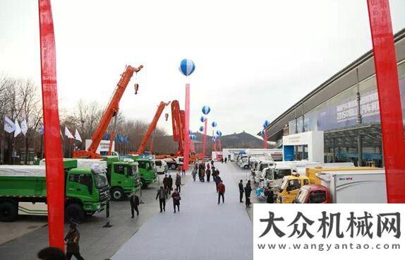 戶回訪活動福田汽車集團&福田戴姆勒汽車2015山東汽車展覽會在美麗的“泉城”濟南舉辦陸德筑