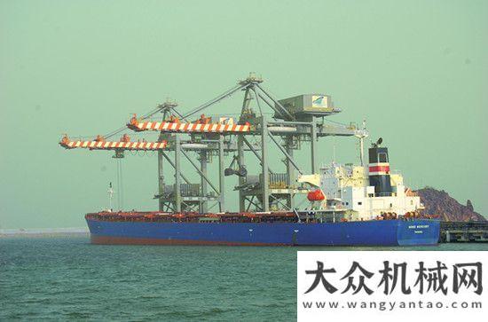 市再掀热潮山东临工产品支持印度孟加拉湾沿岸港口运营龙工装