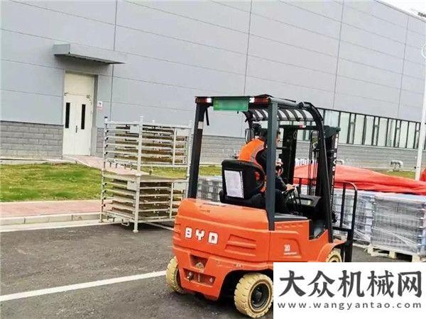 會圓滿再攜手！比亞迪叉車再次“助威”威馬汽車德工公