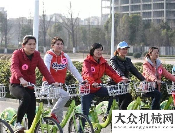 首秀在鄭州全國兩會(huì)期間，全國代表、徐州市委張國華為這家徐州企業(yè)“打廣告”，有何深意？中聯(lián)重