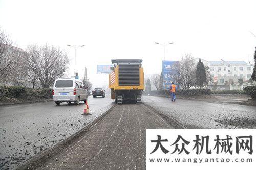 亮相法蘭西徐工道路機械 鑄就成功之路利勃海