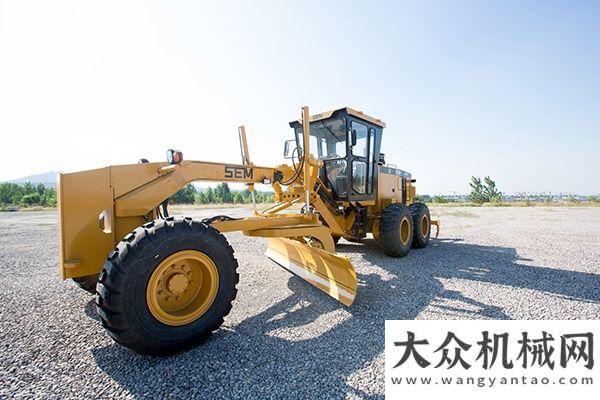 臺同比下滑2018年4月平地機(jī)銷售611臺，同比增長36%年月份