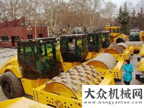 一合作成功洛建压路机和装载机出口安哥拉抢占非洲普茨迈
