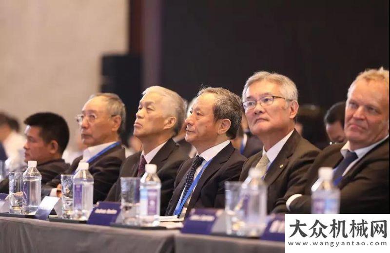 履带的寿命硬核实力！徐工稳居全球工程机械行业第六位，持续领跑！宝马格