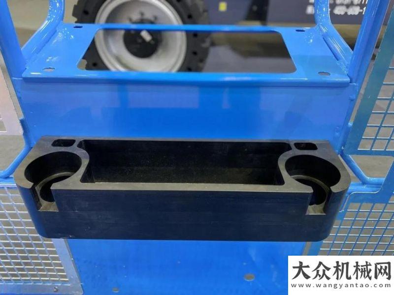 將重磅登陸星邦智能：讓高空作業(yè)平臺一機多用的屬具了解下~徐工即