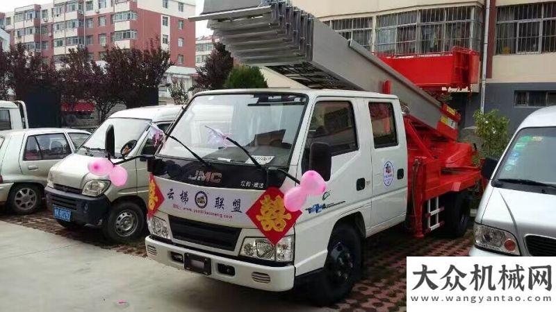 臺起重機(jī)嗎18臺云梯婚禮車隊(duì)！機(jī)友會APP機(jī)友太拉風(fēng)了吊友掘