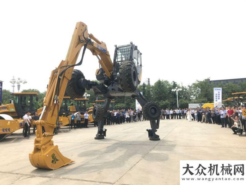 展覽會閉幕“從制造到智造——道路筑養(yǎng)裝備與液壓傳動控制技術(shù)協(xié)同發(fā)展論壇”在徐州盛大未來更