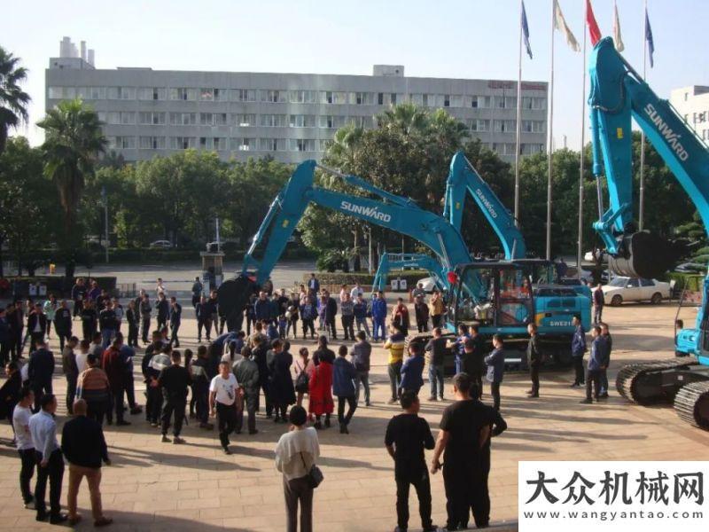 鏡即將發(fā)布5千萬! 山河智能挖掘機(jī)訂貨會創(chuàng)新高業(yè)內(nèi)首