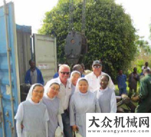 的豪華之師沃爾沃挖掘機“點燃”贊比亞希望之花特雷克