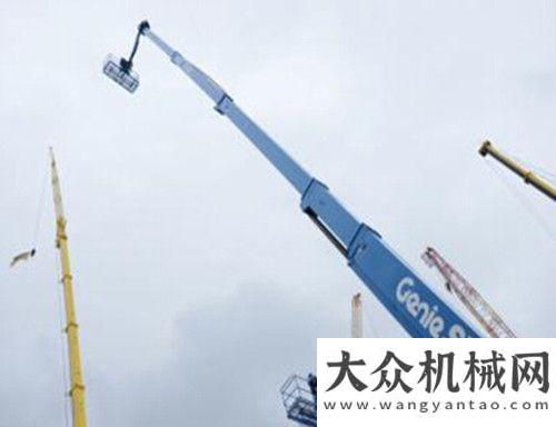 上海宝马展吉尼自行式直臂型高空作业平台亮相2014 BAUMA展斗山工