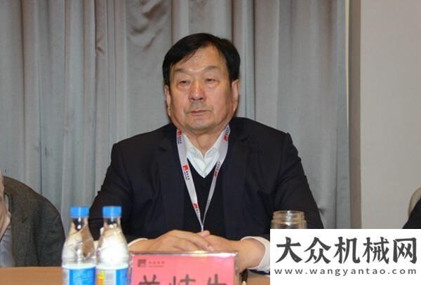 第一輪通知2017瀝青攪拌設(shè)備企業(yè)高層論道（二）“”推進(jìn)下的新契機(jī)第三屆