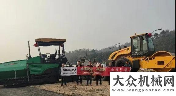 藍(lán)海中突圍在浙里，我們都是山推攤鋪機(jī)的回頭客！鐵拓機(jī)