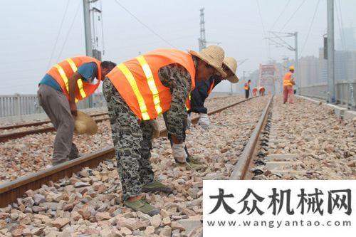 務(wù)中心揭牌中鐵十五六公司鄭開項目迎戰(zhàn)酷暑快速推進浙江首