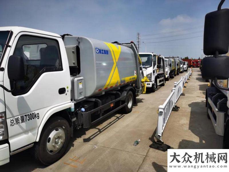 大項(xiàng)目目的地：江西！徐工近20臺(tái)壓縮車批量交付！暴雨和