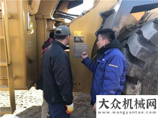 獲千萬大單24小時(shí)不停機(jī)！看國內(nèi)最大噸位裝載機(jī)徐工LW1200KN征戰(zhàn)蒙古戈壁！徐工裝