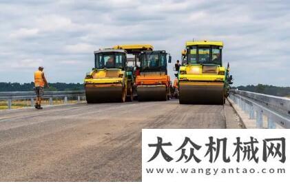 廠商的狂歡2018年一季度壓路機(jī)共銷售4971臺(tái) 同比增長(zhǎng)28%風(fēng)電搶