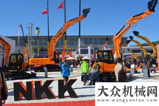 圳完美收官京城長野NKK挖掘機閃耀北京BICES2013展會獅王爭