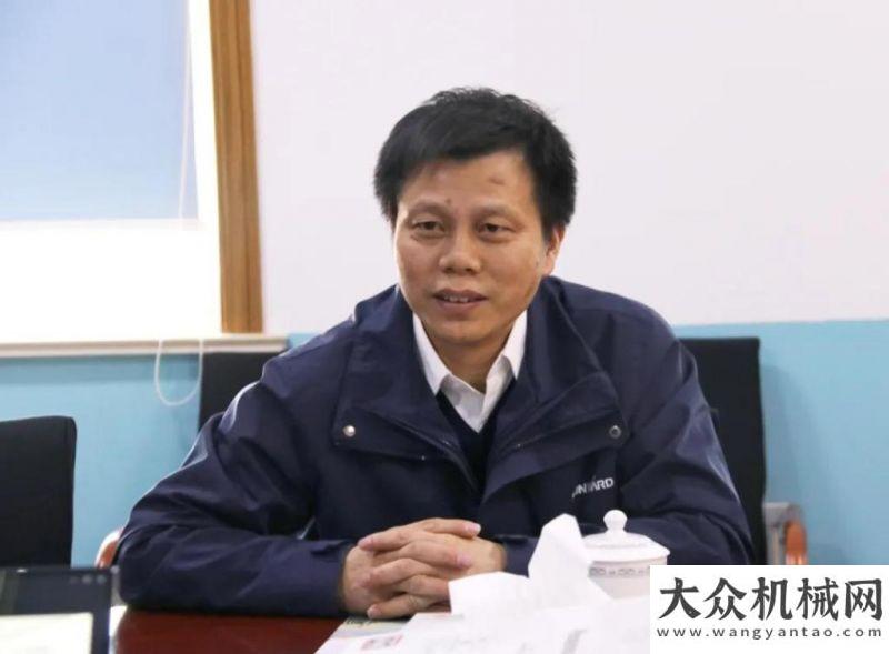 走訪活動一山河智能經(jīng)理朱建新一行蒞臨上工機械考察指導(dǎo)全新起