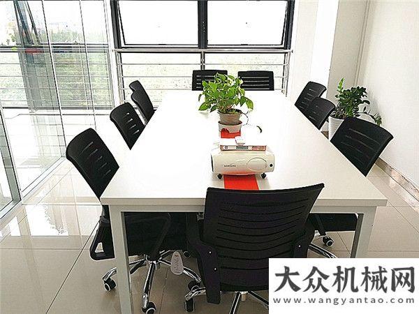 问题研讨会新大楼、新起点、新征程：路面机械网&机友会APP喜迁新址工