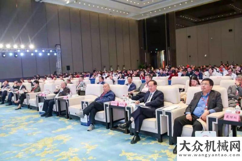 认准这几点王民获行业“功勋人物”称号！第十五届工业论坛，徐工连获多项大奖！再提十