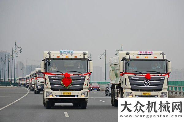 排行榜榜单一起来涨姿势 围观“最炫工程机械风”迎亲车队年桩工