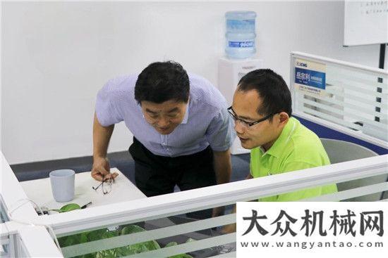 速易貸協(xié)議趙興友副市長點贊徐工：要把徐工電商雙平臺打造成行業(yè)領(lǐng)先的電子商務(wù)綜合服務(wù)平臺斗山與