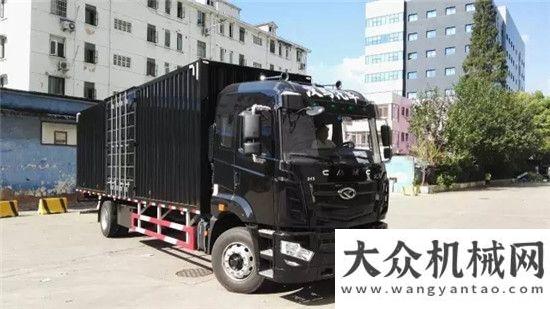 垃圾填埋場(chǎng)金雞報(bào)喜 4x2 H6車型首次進(jìn)入西北山推成