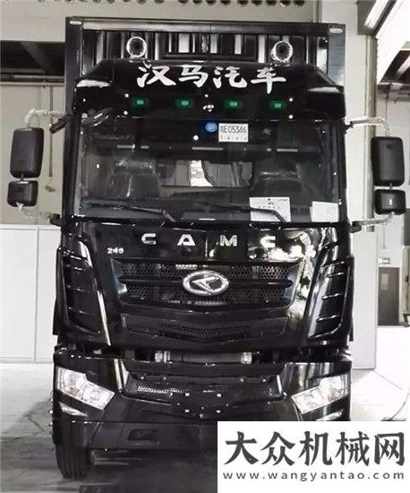 垃圾填埋場(chǎng)金雞報(bào)喜 4x2 H6車型首次進(jìn)入西北山推成