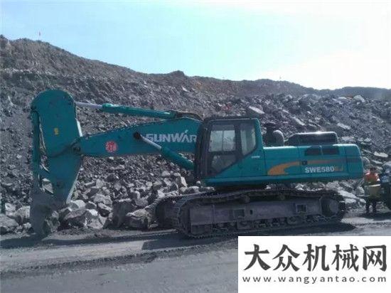 下刺特激技一臺(tái)能當(dāng)三臺(tái)用？山河智能鉤掘機(jī)就是牛！來(lái)來(lái)來(lái)