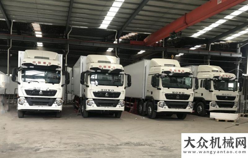 機(jī)鯤鵬振翅豪沃TX冷藏車(chē)丨讓冷鏈“不掉鏈”山重建