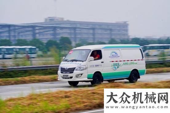 值破萬億元新能源物流車挑戰(zhàn)賽 金龍金威純電動物流車喜獲六項大獎成