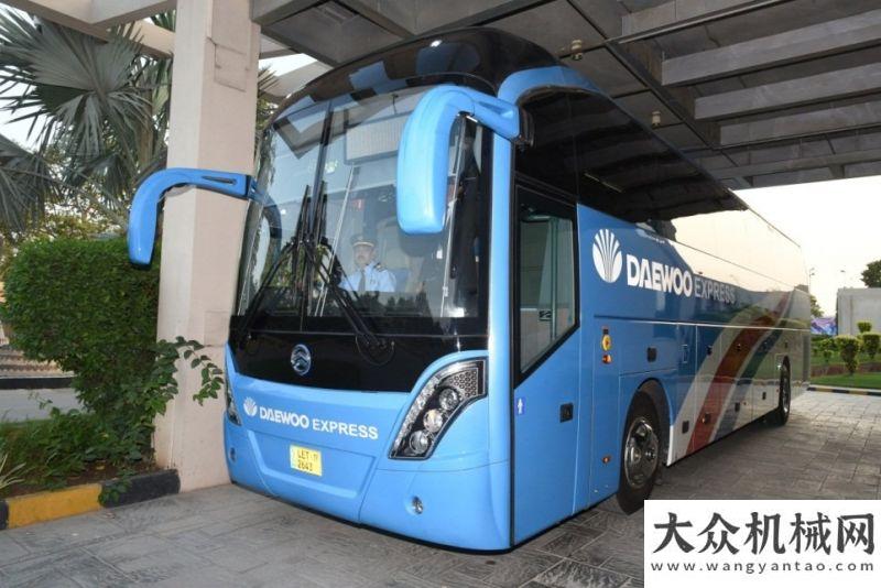 式隆重舉行金旅客車40臺豪華大巴交付巴基斯坦大宇快運公司廈門龍